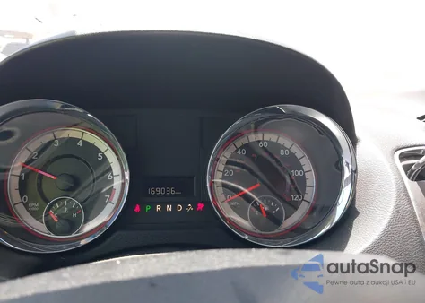 2016 Dodge Grand Caravan Sxt z USA, uszkodzony, nr VIN 2C4RDGCG0GR276918